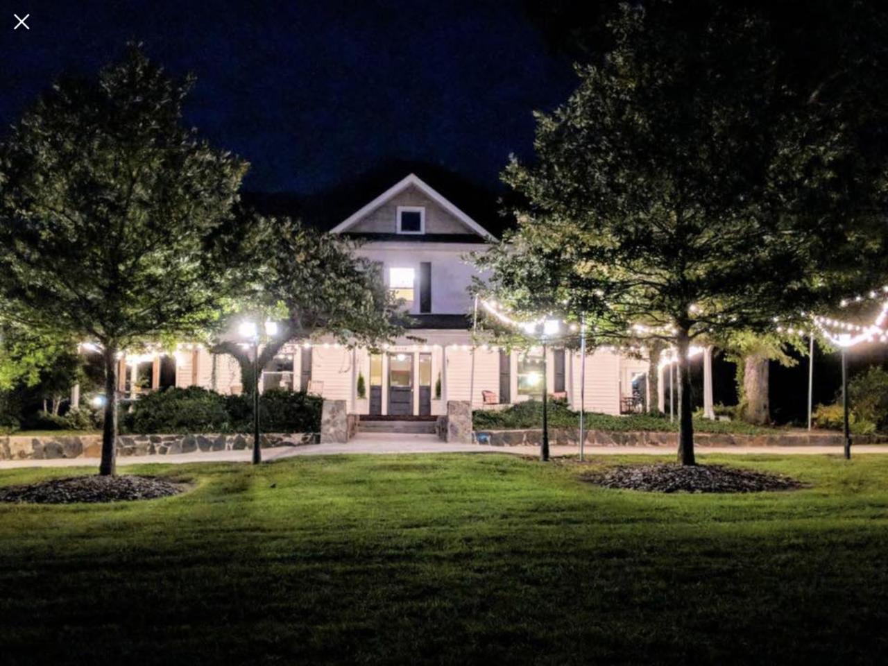The Groome Inn Greensboro Bagian luar foto