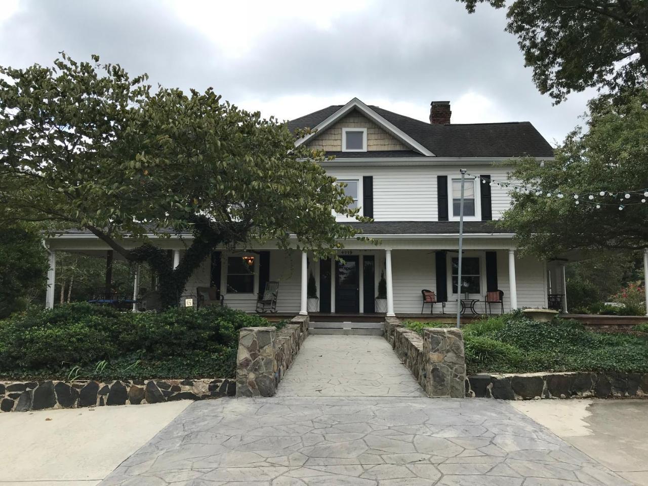 The Groome Inn Greensboro Bagian luar foto