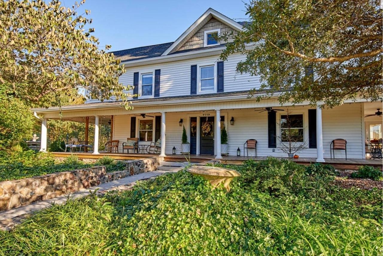 The Groome Inn Greensboro Bagian luar foto