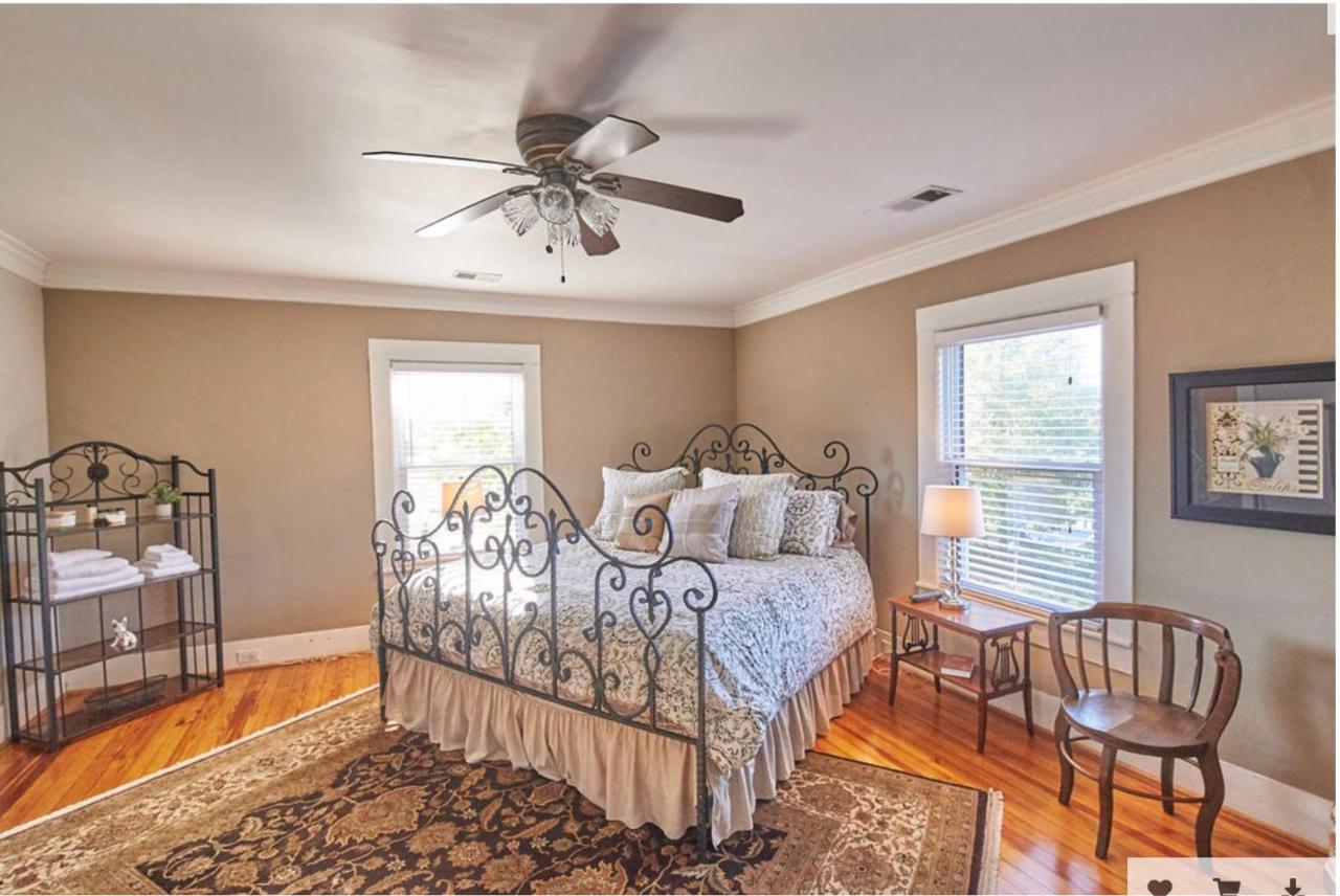 The Groome Inn Greensboro Bagian luar foto