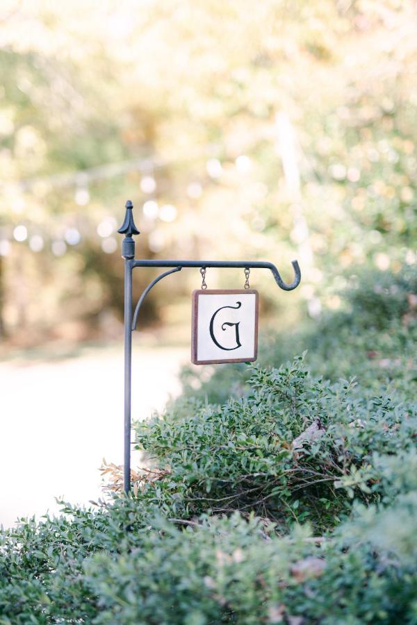 The Groome Inn Greensboro Bagian luar foto